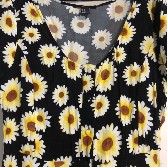 Forever 21 Sunflower Button Up Dress Size M - Picture 2 of 5